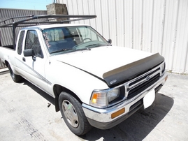 1992 TOYOTA TRUCK DLX XTRA CAB WHITE 2.4L AT 2WD Z17714